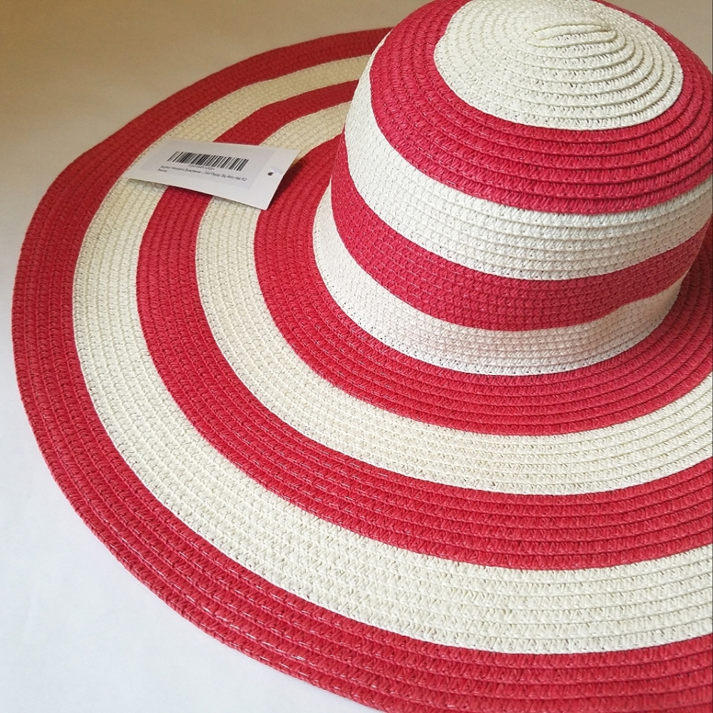 Sold - NWT Adorable Wide Brim Ladies Sunhat